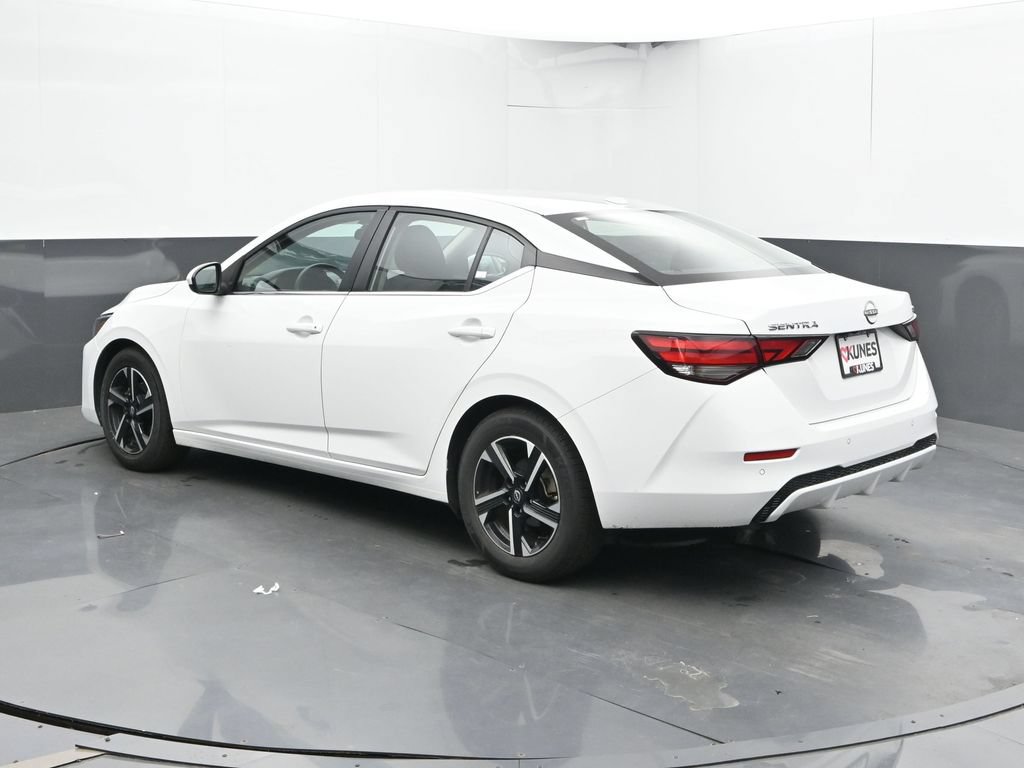 Used 2024 Nissan Sentra SV FWD image 10