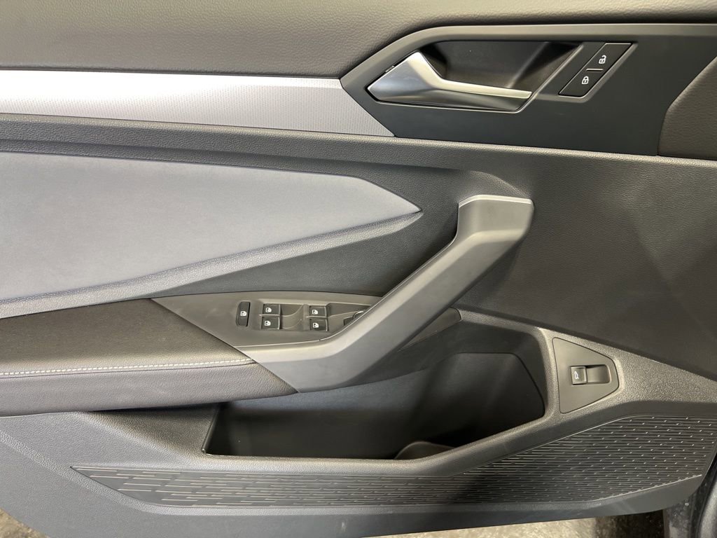 New 2025 Volkswagen Jetta SE image 10