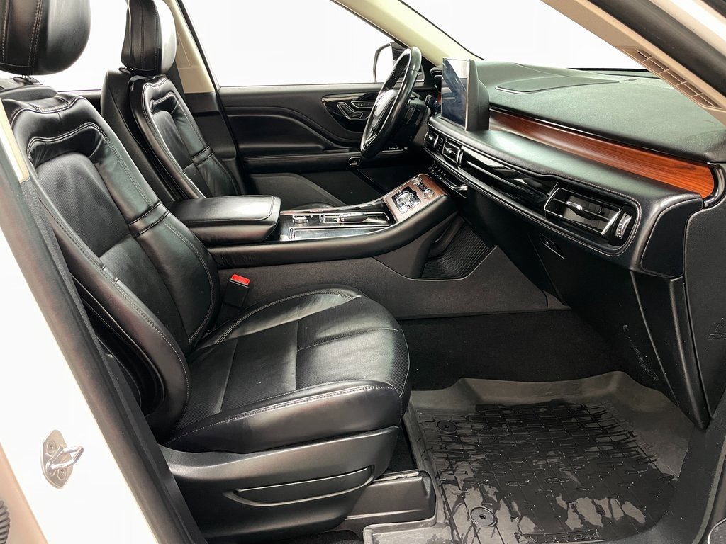 Used 2020 Lincoln Aviator Reserve w/ Elements Package Plus image 38