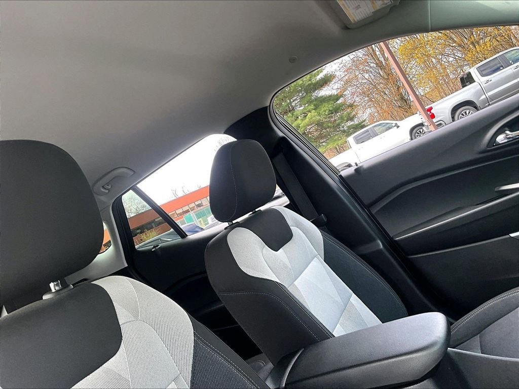 Used 2024 Chevrolet Trax LS FWD image 22