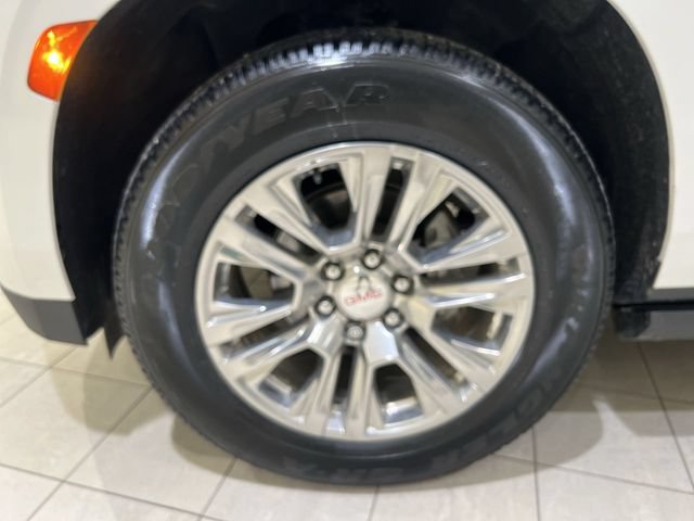 Certified 2021 GMC Yukon Denali RWD image 31