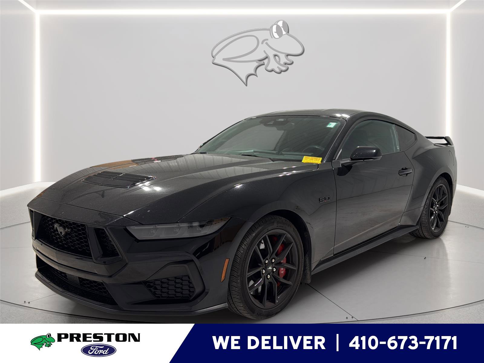 Used 2024 Ford Mustang GT RWD image 1