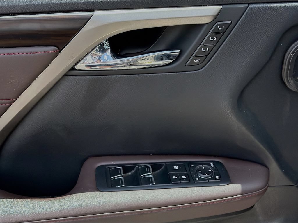 Used 2015 Lexus RX 450h AWD w/ Luxury Package image 23