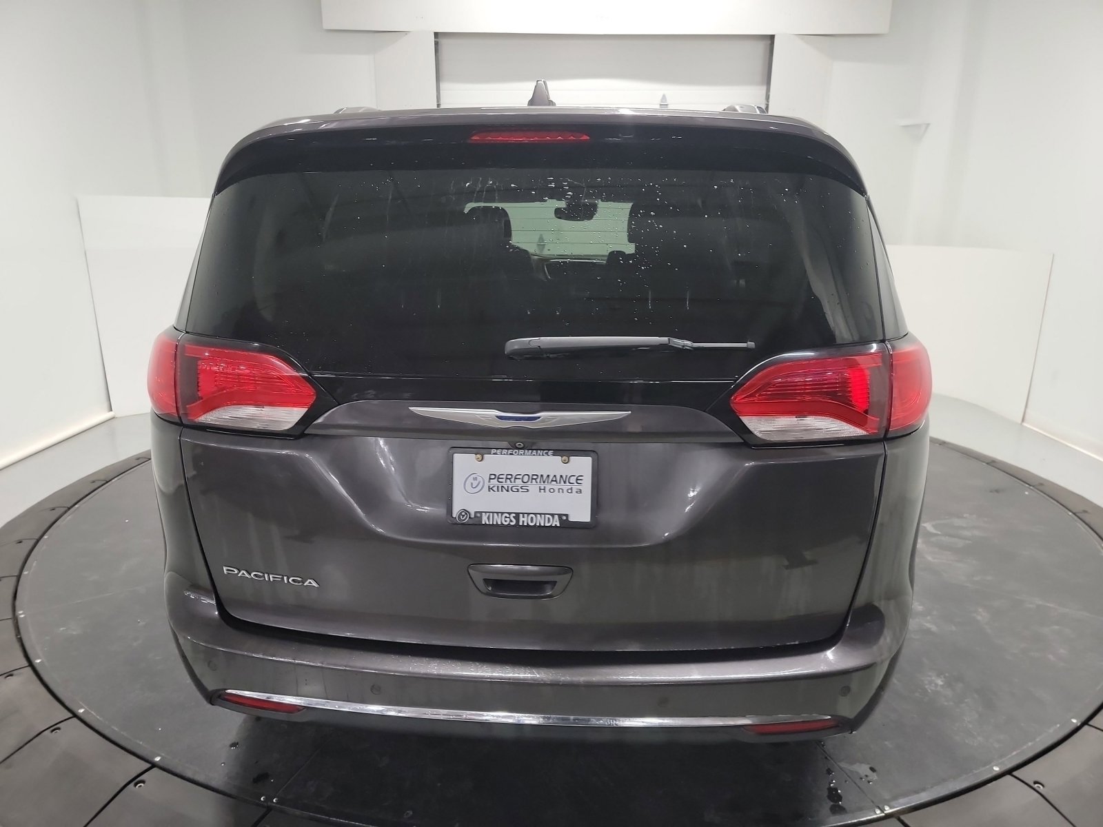 Used 2017 Chrysler Pacifica Touring-L Plus w/ Advanced Safetytec Group image 8
