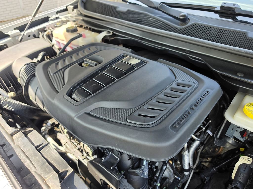 Used 2024 Jeep Wagoneer L Series II image 24