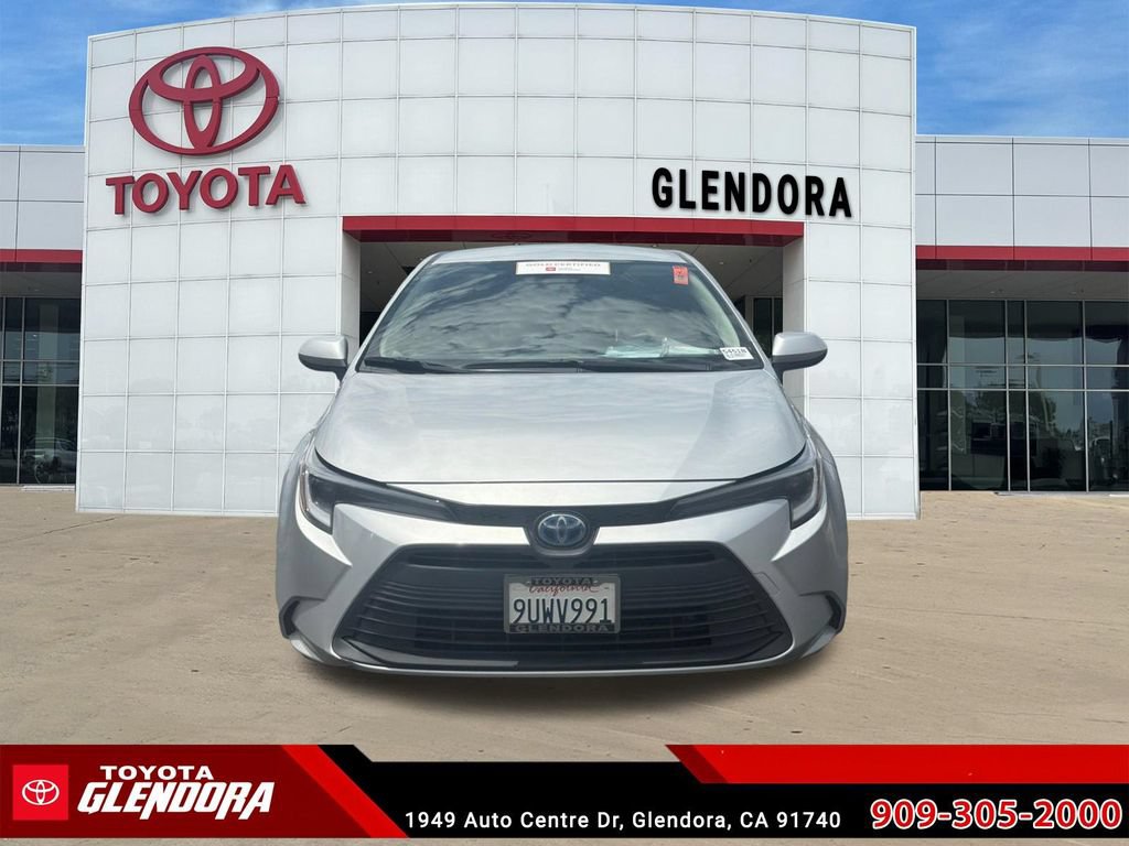 Certified 2025 Toyota Corolla LE w/ Carpet Mat Package (TMS) FWD image 3