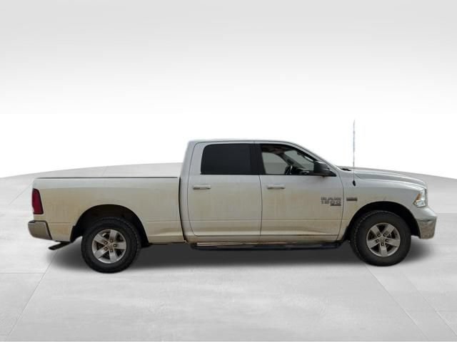 Used 2019 RAM 1500 Classic SLT AWD/4WD image 2