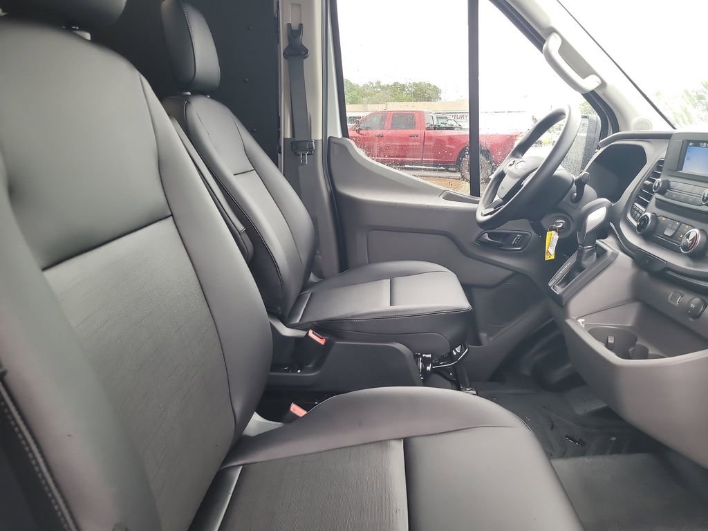 New 2025 Ford Transit 250 148 Medium Roof w/ Load Area Protection Package image 29