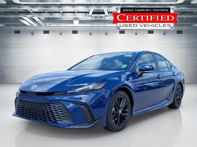 Certified 2025 Toyota Camry SE FWD image 1