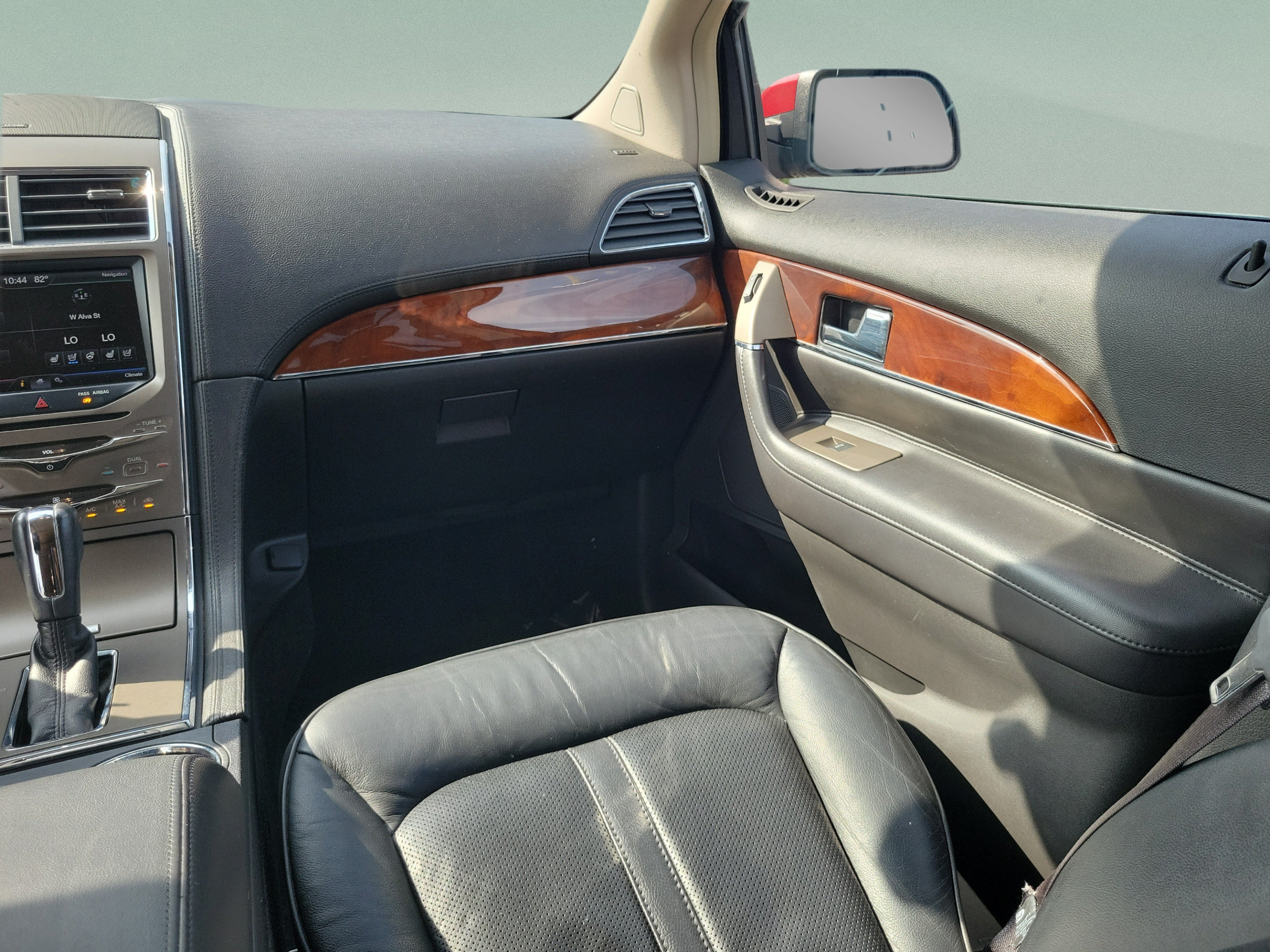 Used 2013 Lincoln MKX FWD image 12