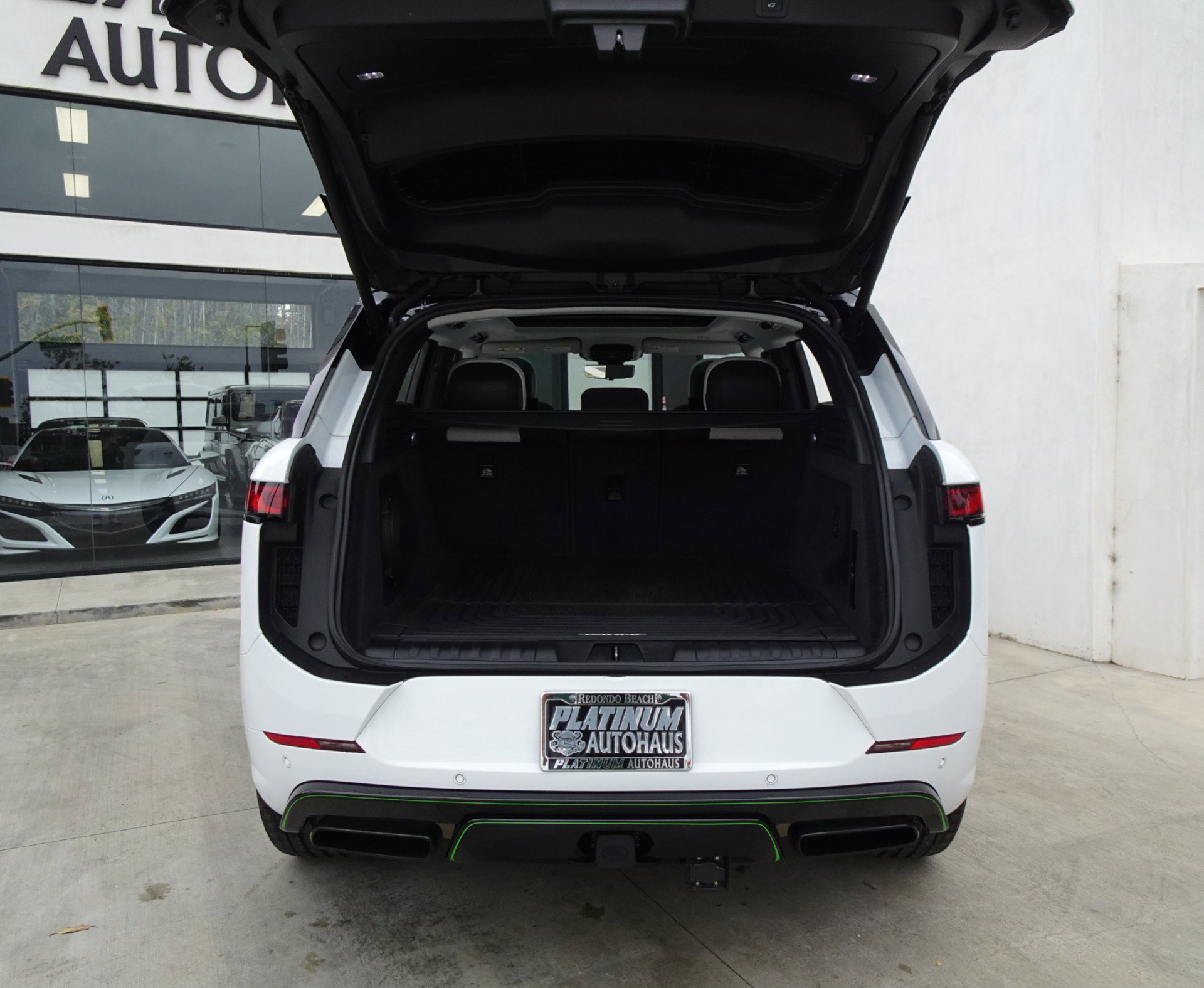 Used 2023 Land Rover Range Rover Sport SE Dynamic AWD/4WD image 6