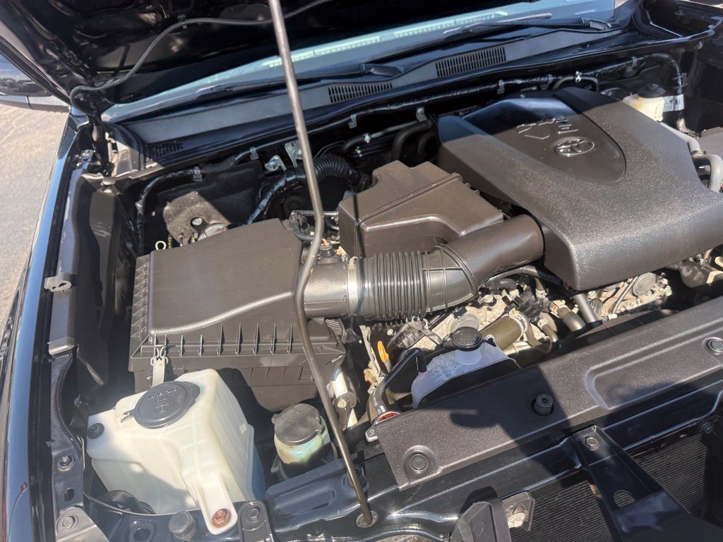 Used 2021 Toyota Tacoma TRD Sport AWD/4WD image 63