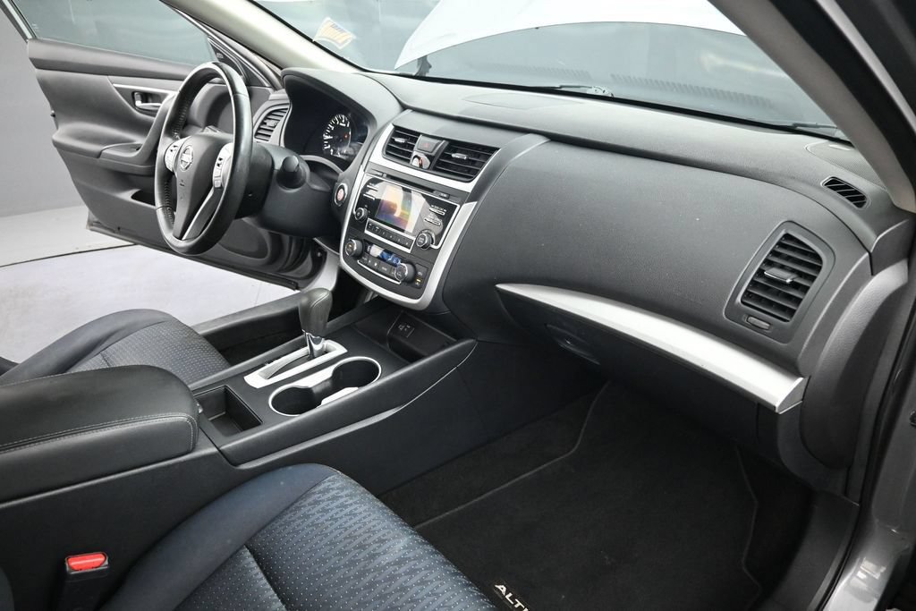 Used 2017 Nissan Altima 2.5 SV w/ Convenience Package FWD image 28