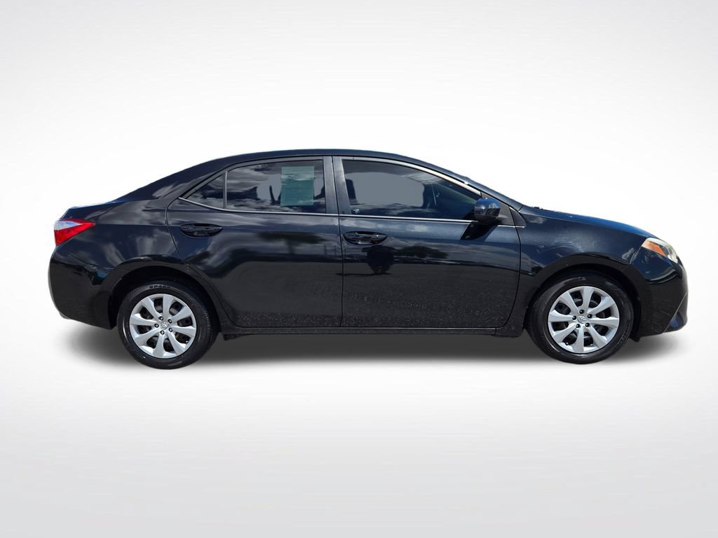 Used 2016 Toyota Corolla LE FWD image 10