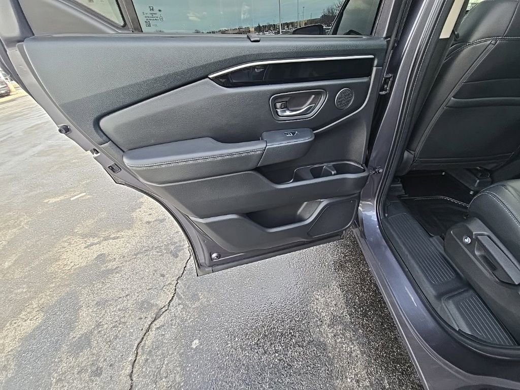Used 2024 Honda Pilot Touring image 26
