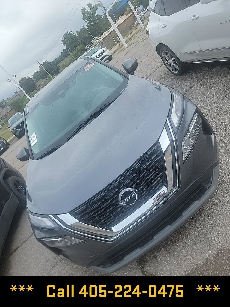 Used 2023 Nissan Rogue SV image 35