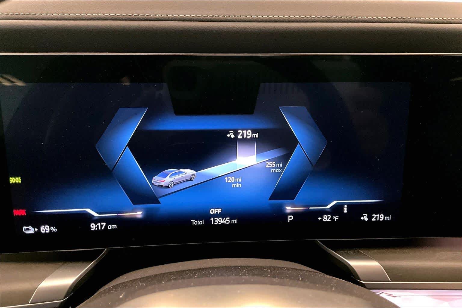 Used 2024 BMW i7 xDrive60 w/ Executive Package AWD/4WD image 24