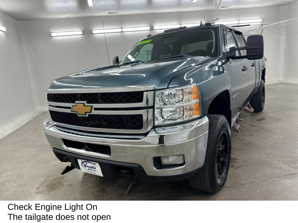 Used 2013 Chevrolet Silverado 2500 LT w/ Interior Plus Package AWD/4WD image 6