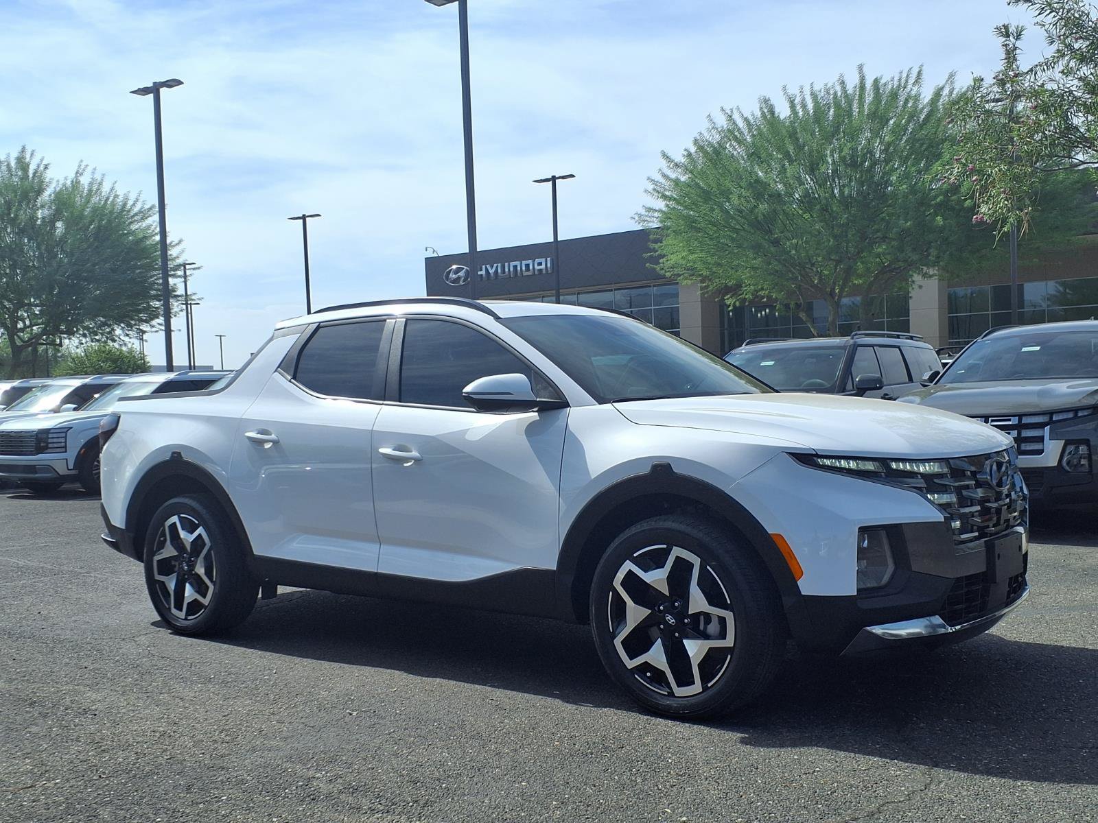 Certified 2024 Hyundai Santa Cruz Limited AWD/4WD image 8