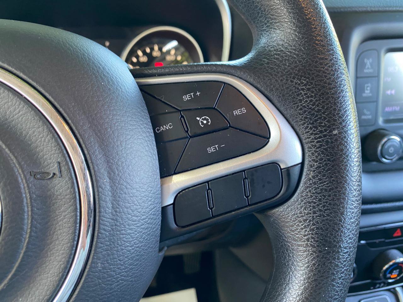 Used 2018 Jeep Compass Sport AWD/4WD image 55
