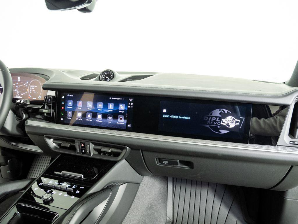 New 2026 Porsche Cayenne AWD/4WD image 26