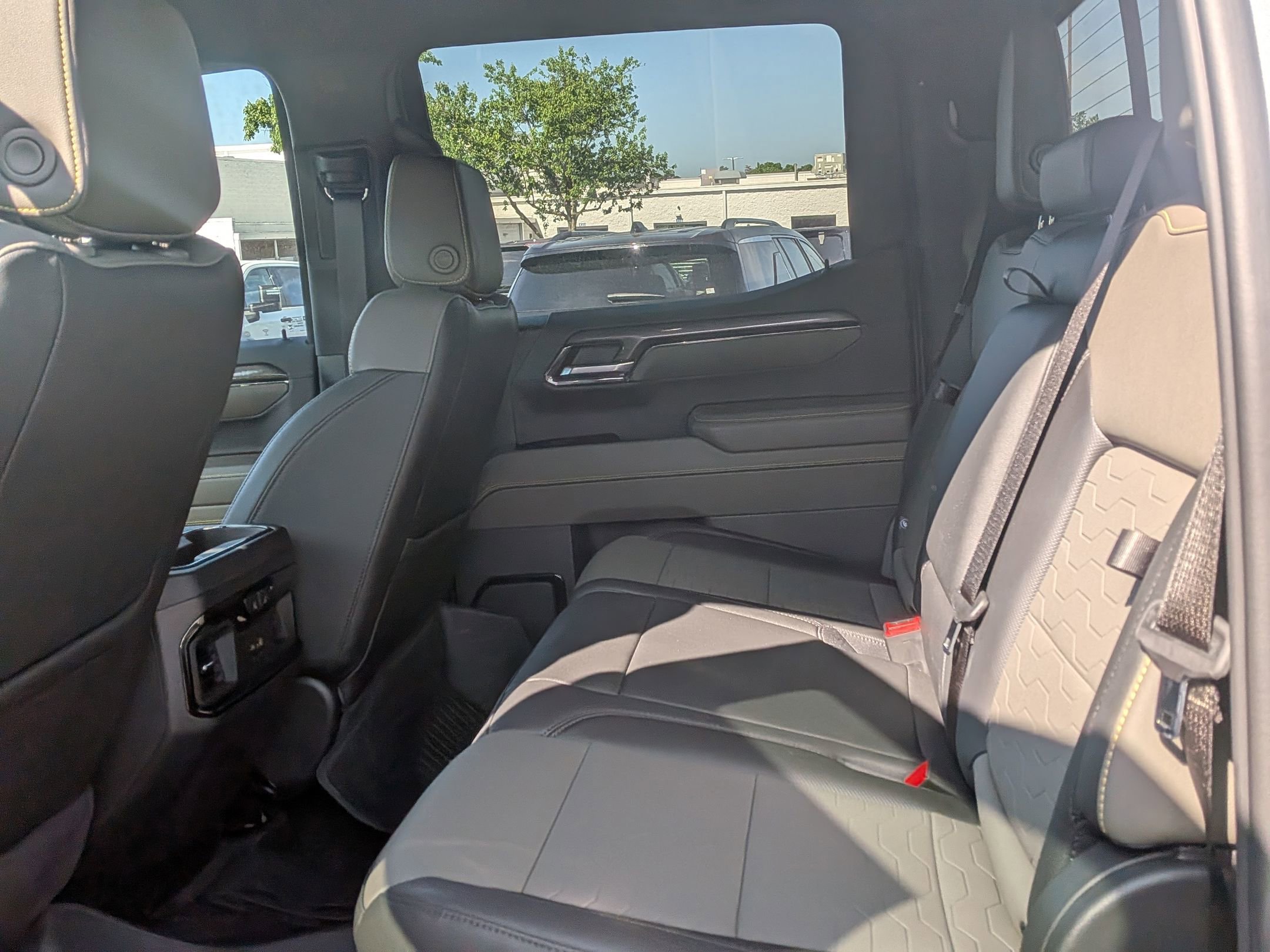 Certified 2024 Chevrolet Silverado 1500 ZR2 w/ ZR2 Bison Edition AWD/4WD image 32