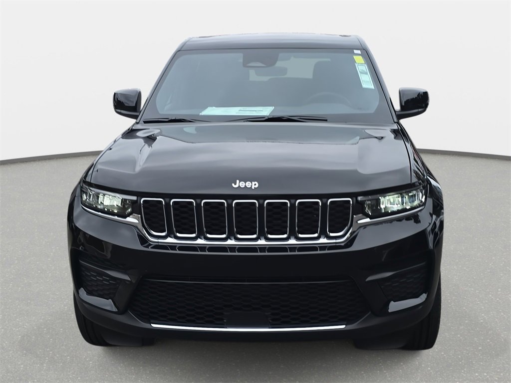 New 2025 Jeep Grand Cherokee Laredo w/ Luxury Tech Group I image 2