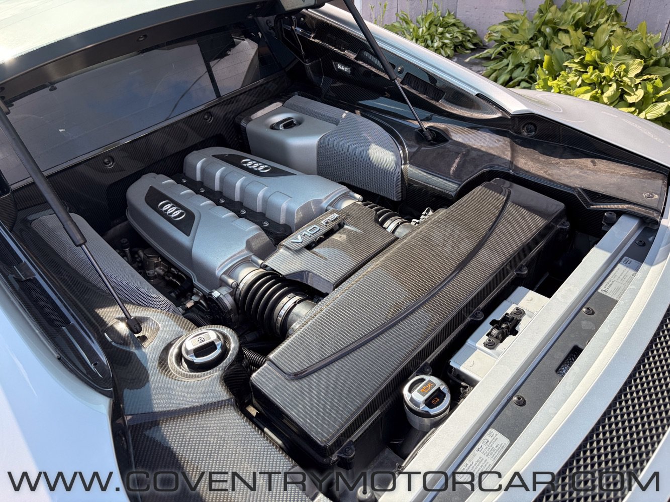 Used 2010 Audi R8 V10 AWD/4WD image 14