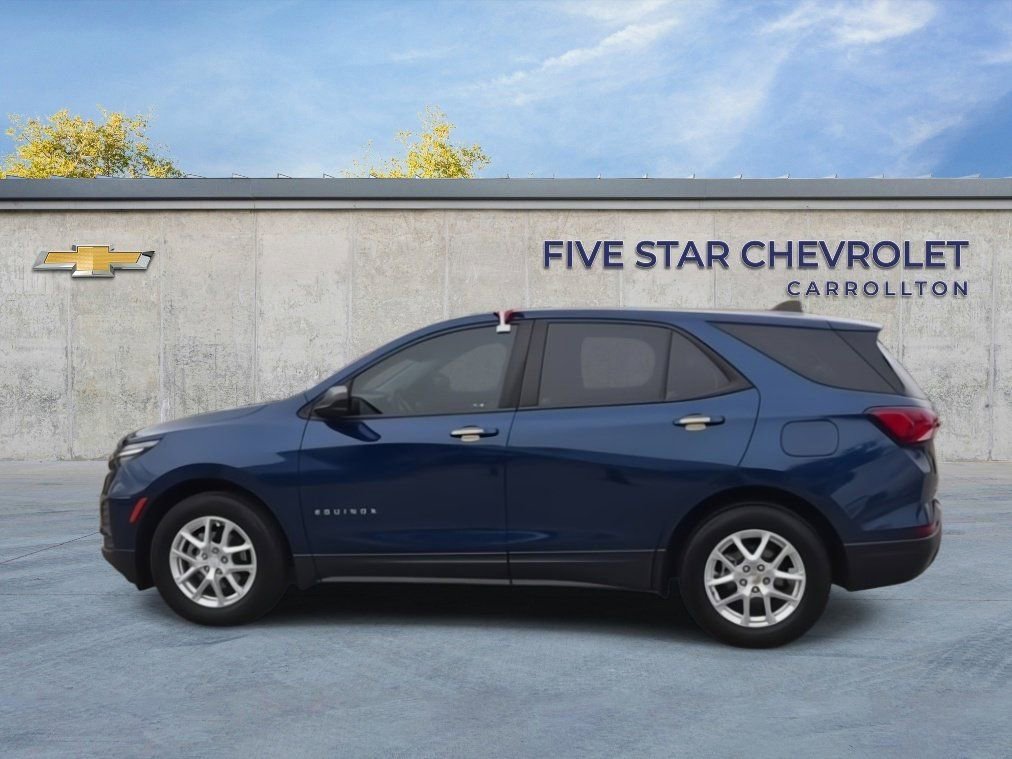 Used 2022 Chevrolet Equinox LS w/ Driver Confidence II Package image 5