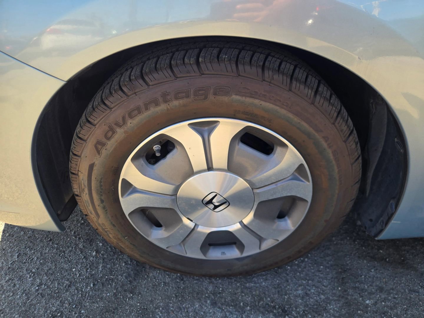 Used 2012 Honda Civic Hybrid Sedan image 28