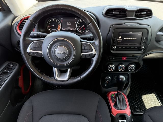 Used 2016 Jeep Renegade Trailhawk AWD/4WD image 12