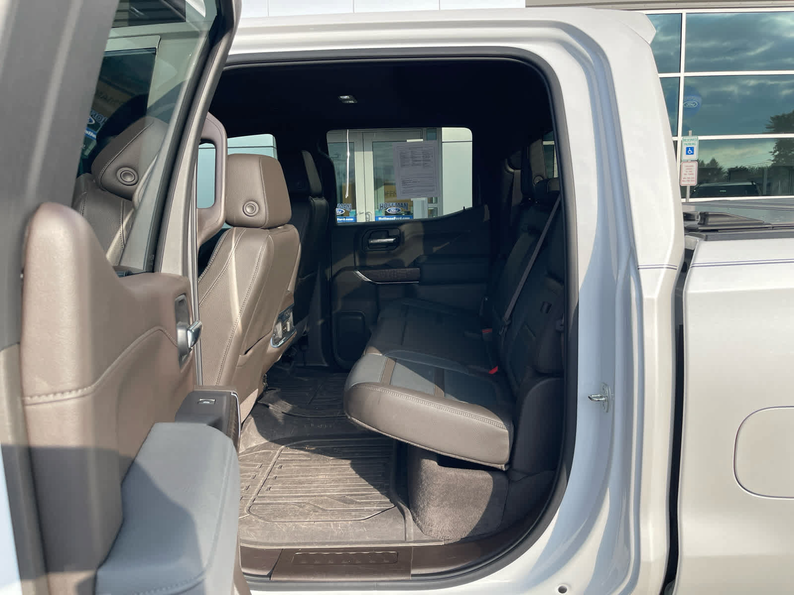 Used 2020 GMC Sierra 1500 Denali w/ Denali Ultimate Package AWD/4WD image 9