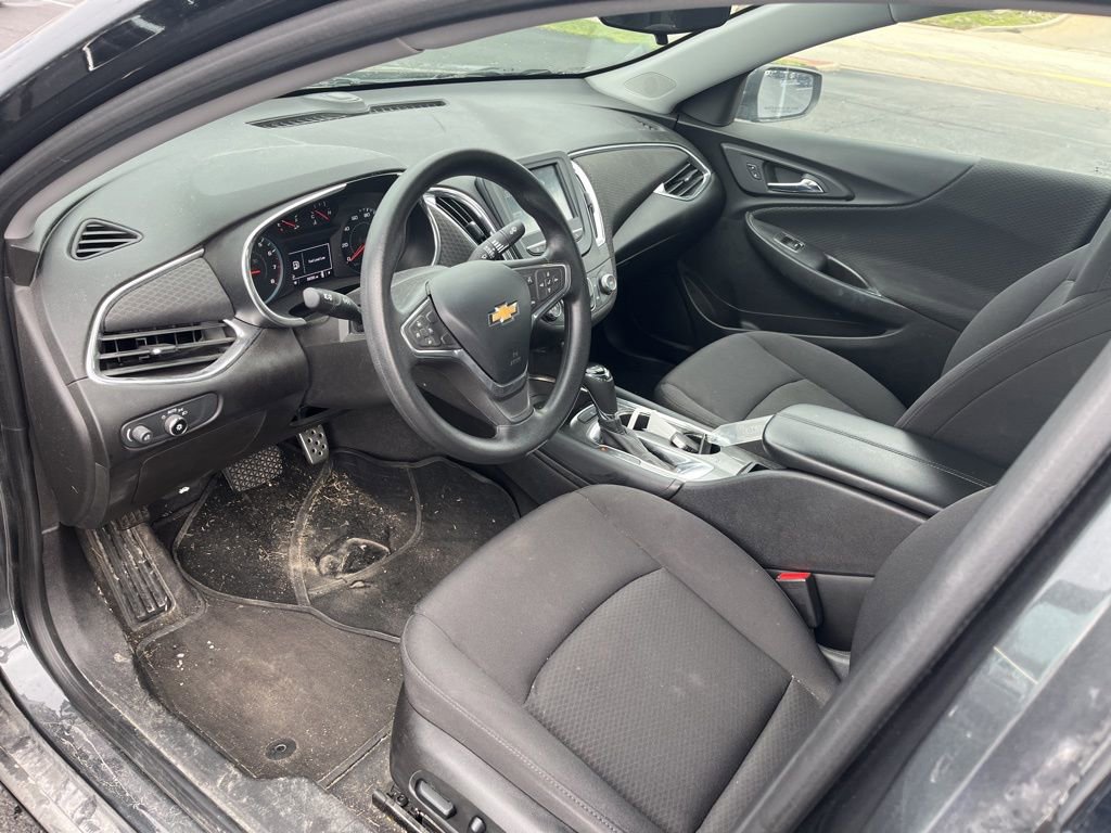 Used 2016 Chevrolet Malibu LT image 22