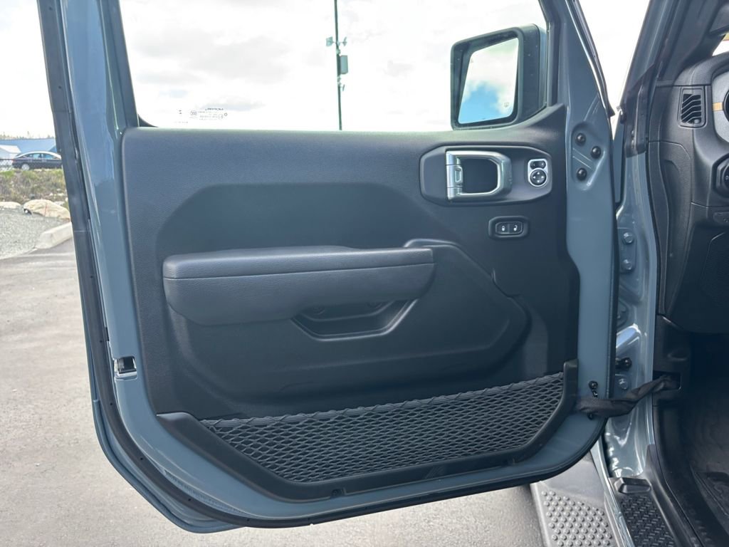 Used 2024 Jeep Wrangler Sport S image 23