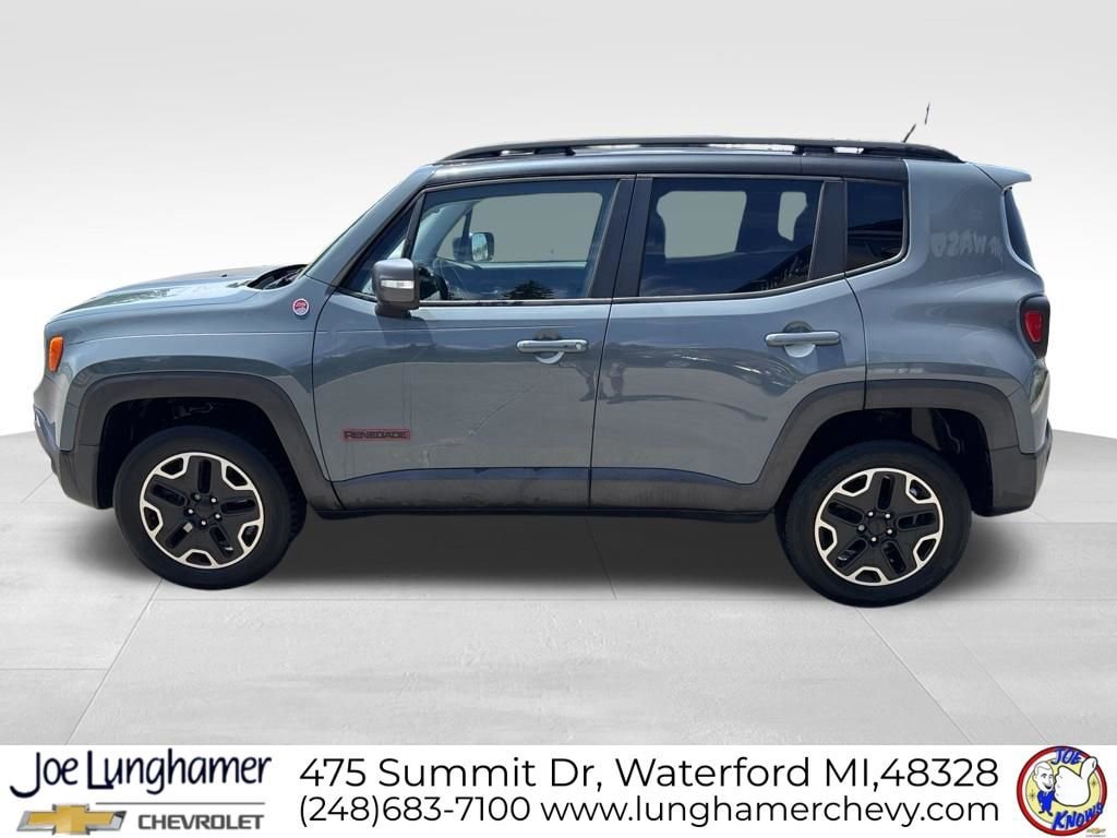 Used 2016 Jeep Renegade Trailhawk AWD/4WD image 7