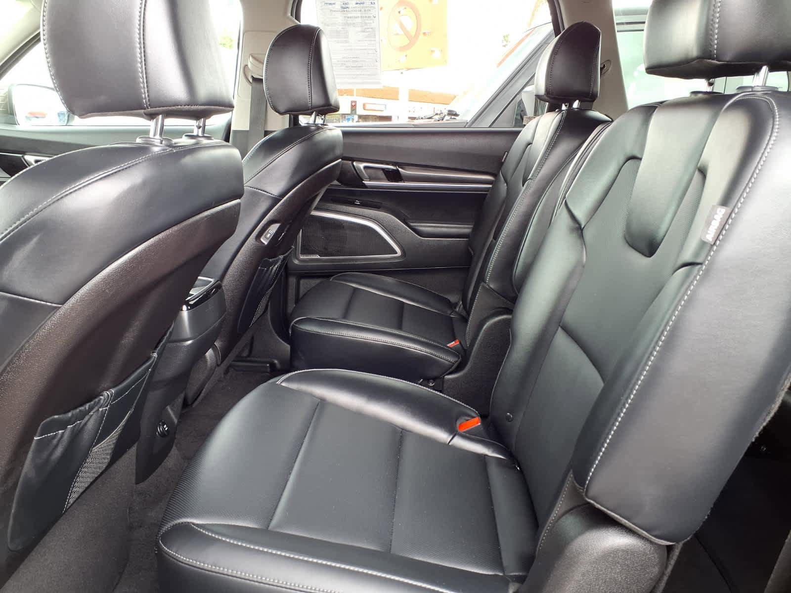 Used 2025 Kia Telluride S FWD image 21