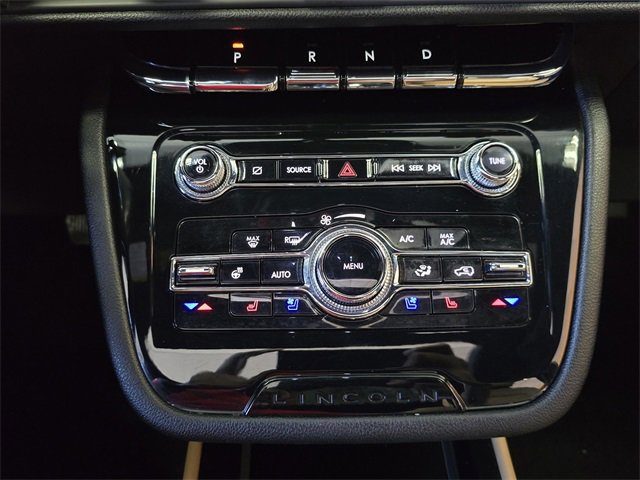 Used 2022 Lincoln Corsair Reserve w/ Equipment Group 201A image 27