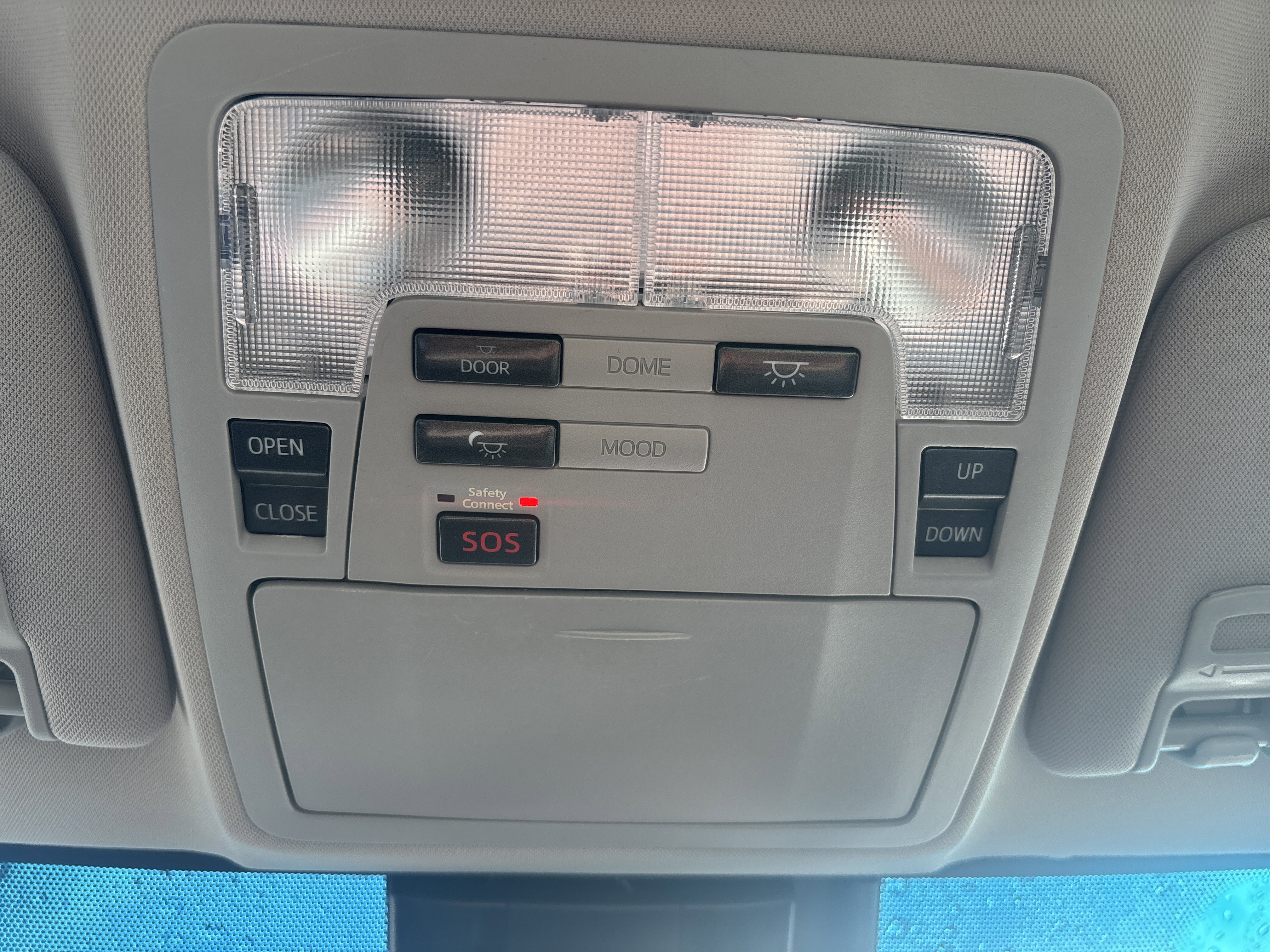 Used 2017 Toyota Avalon Limited w/ All Weather Liner Package image 25