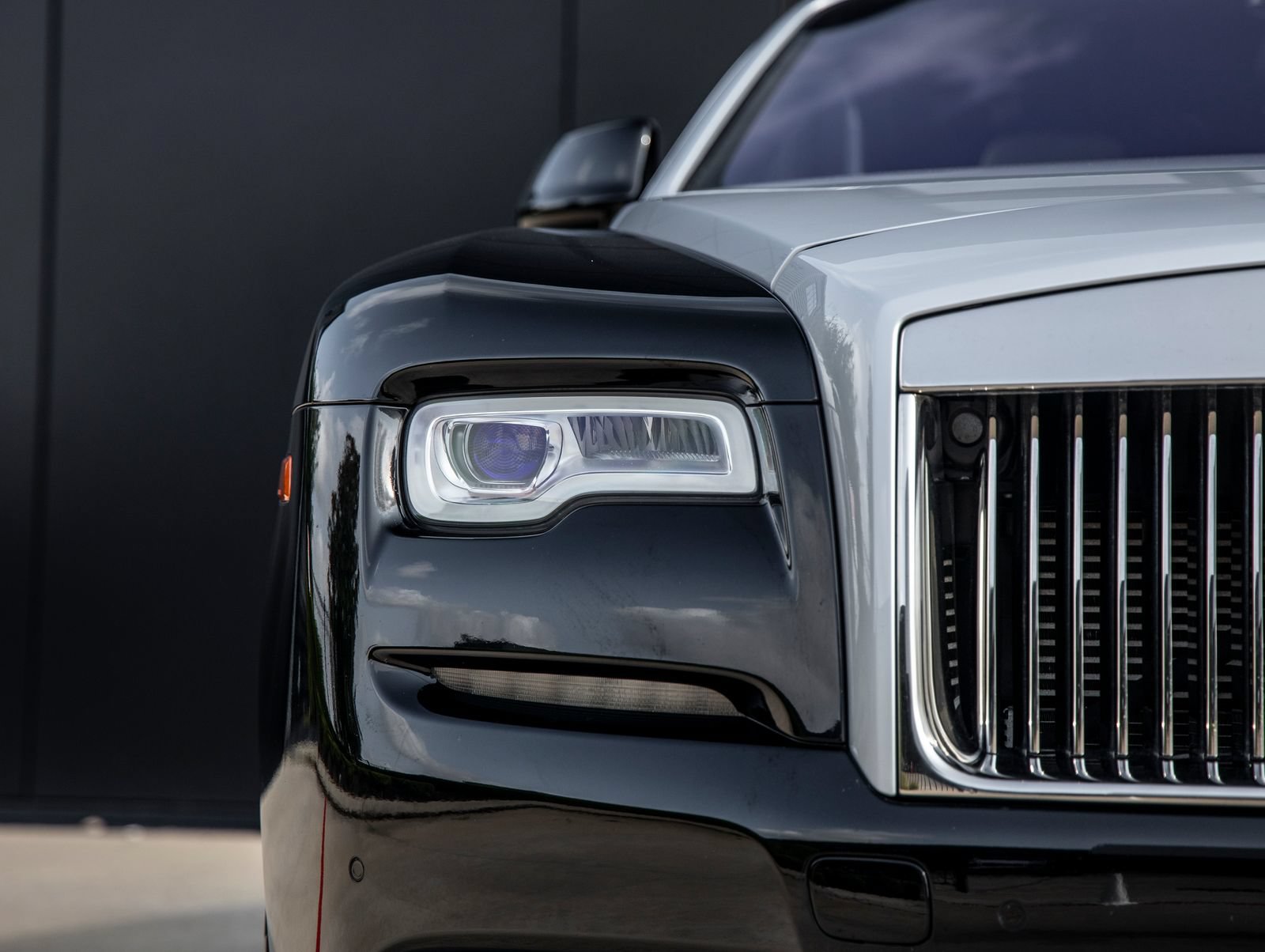 Used 2019 Rolls-Royce Wraith RWD image 20