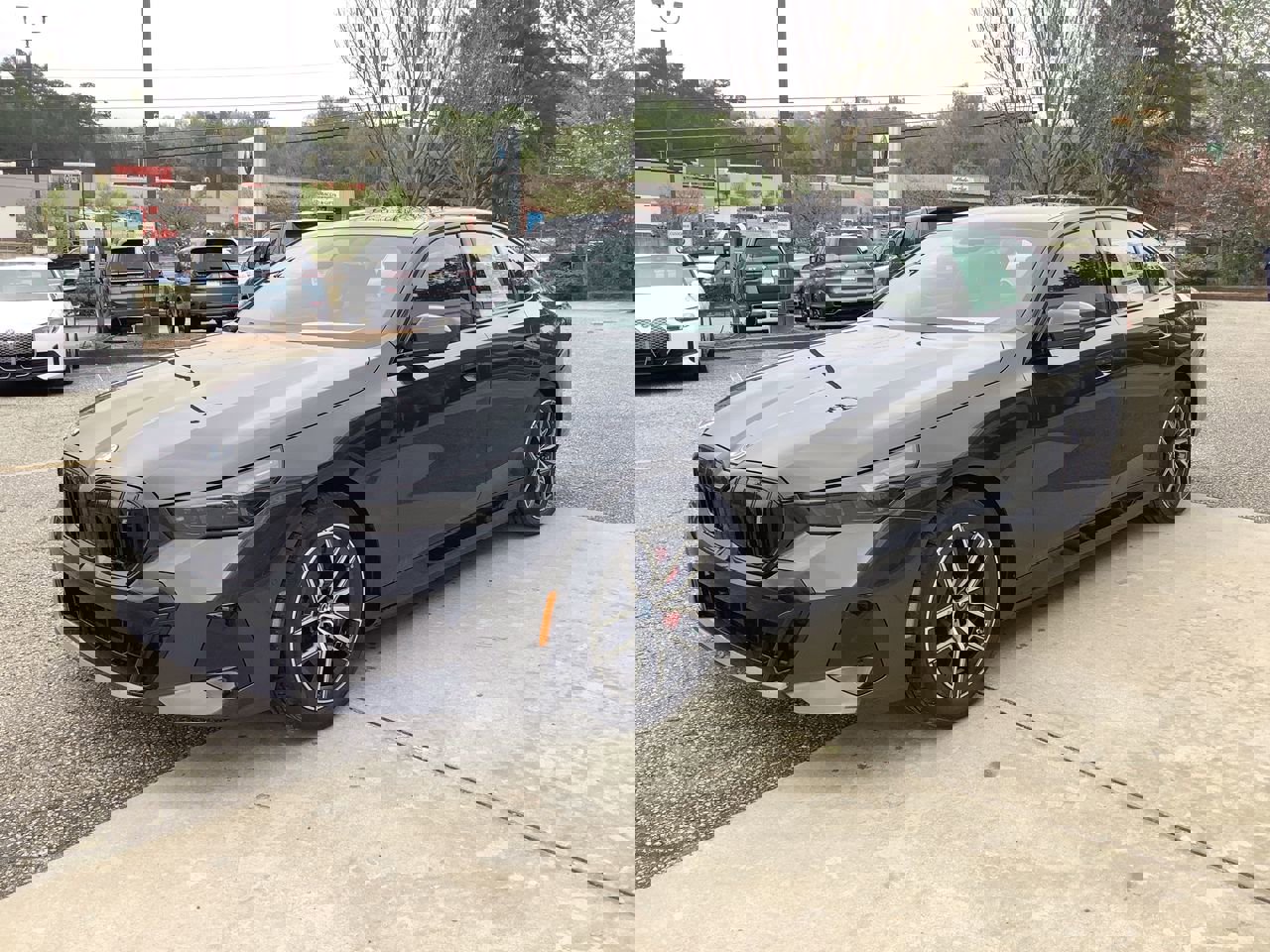 Used 2025 BMW i5 eDrive40i w/ M Sport Package image 4