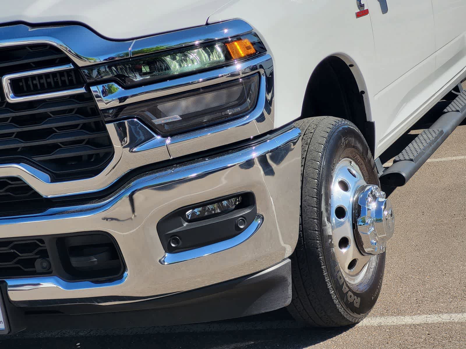 Used 2025 RAM 3500 Tradesman AWD/4WD image 7
