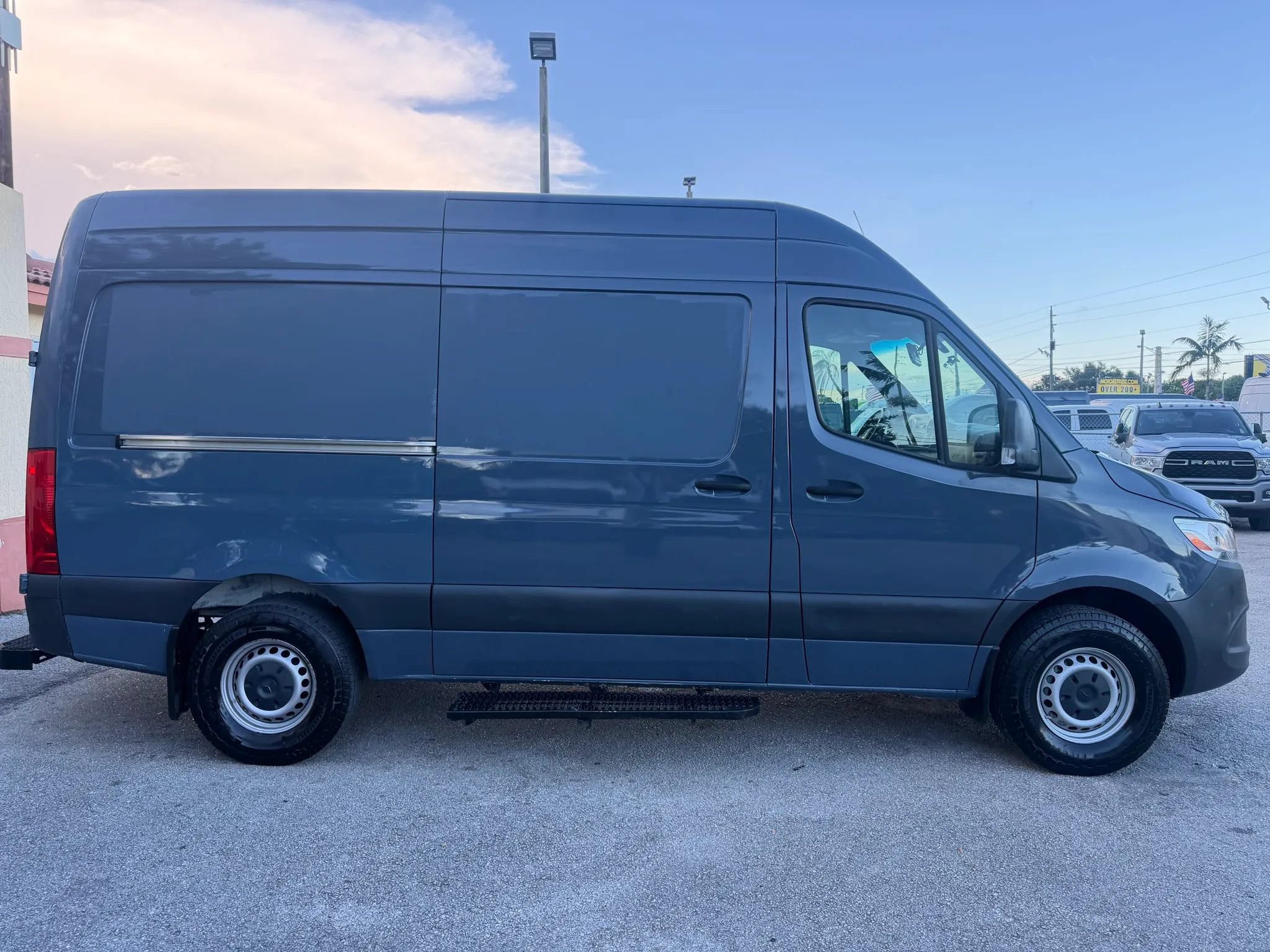 Used 2019 Mercedes-Benz Sprinter 144 image 7