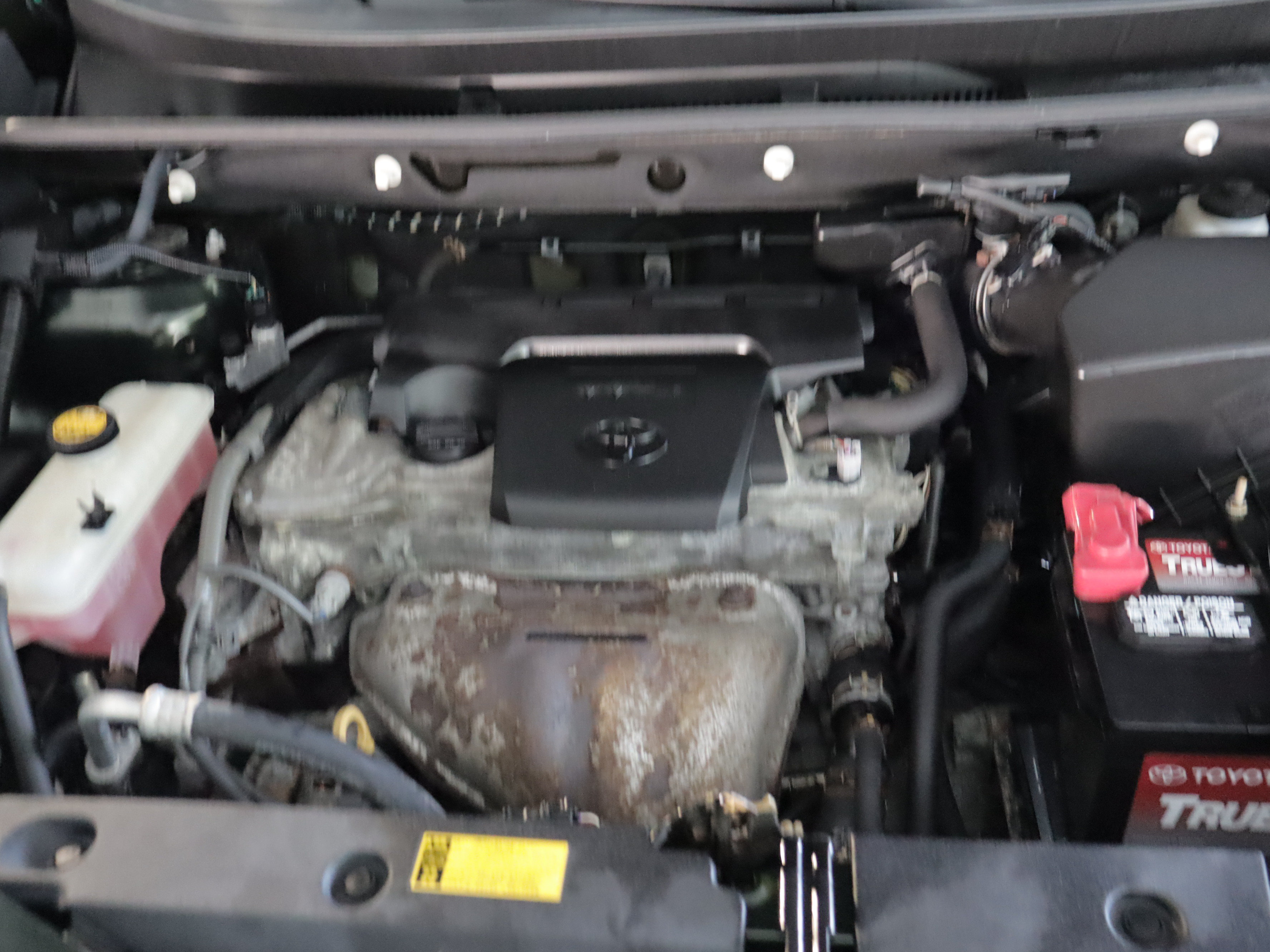 Used 2013 Toyota RAV4 Limited AWD/4WD image 28