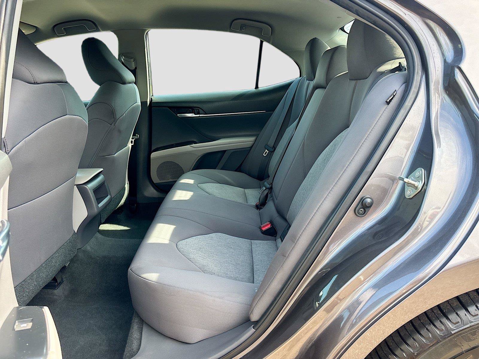 Used 2020 Toyota Camry LE FWD image 22