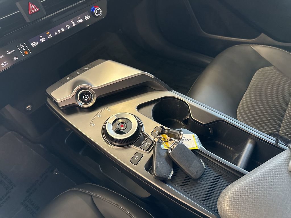 Certified 2024 Kia EV6 Light AWD/4WD image 22