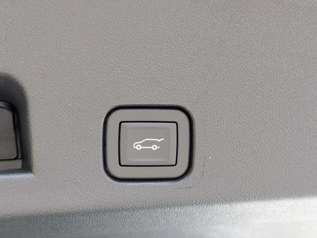 New 2027 Chevrolet Traverse LT w/ Driver Confidence Package FWD image 14
