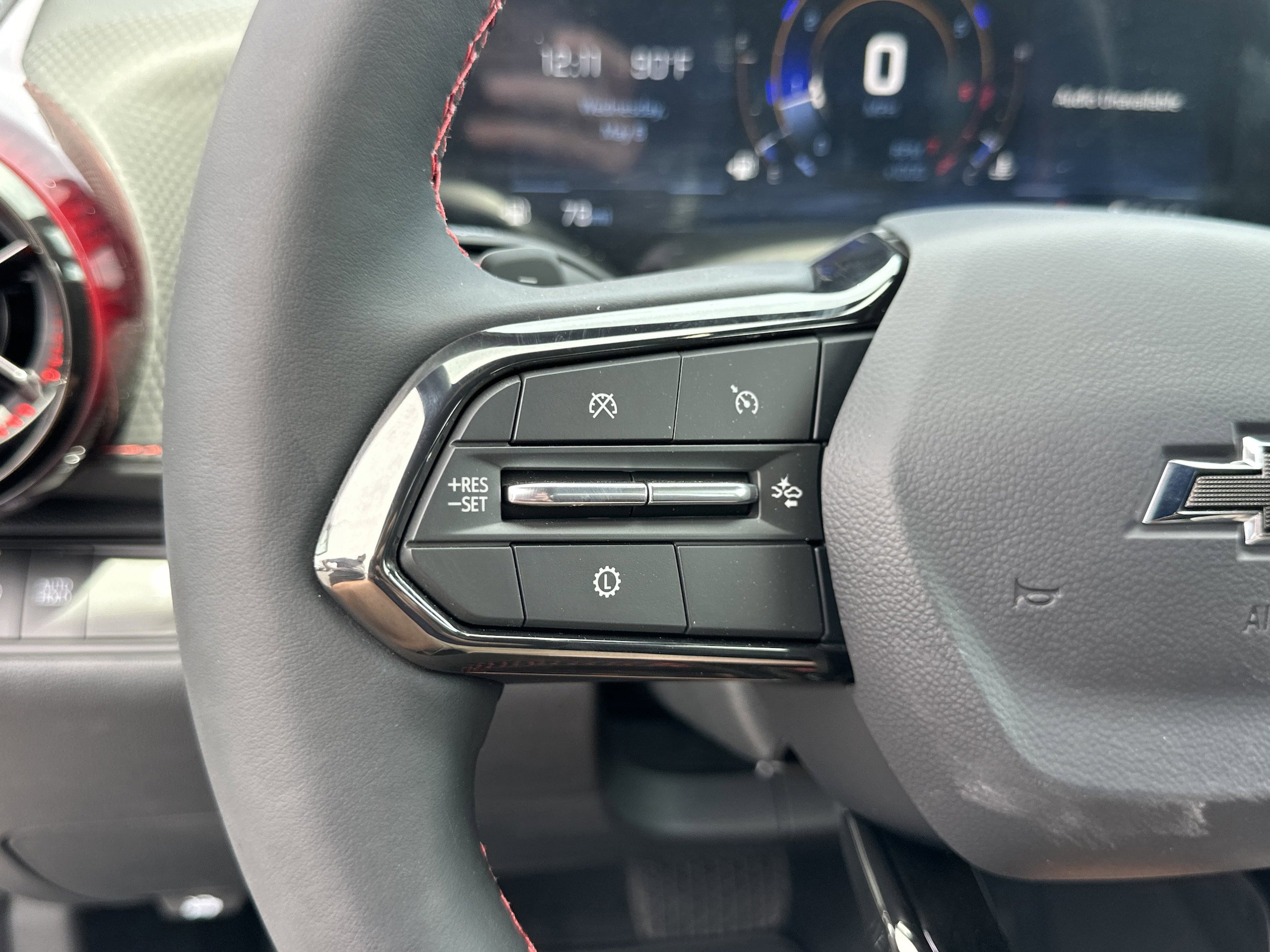 New 2026 Chevrolet Equinox RS FWD image 32