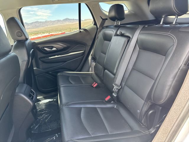 Used 2024 GMC Terrain SLT FWD image 30