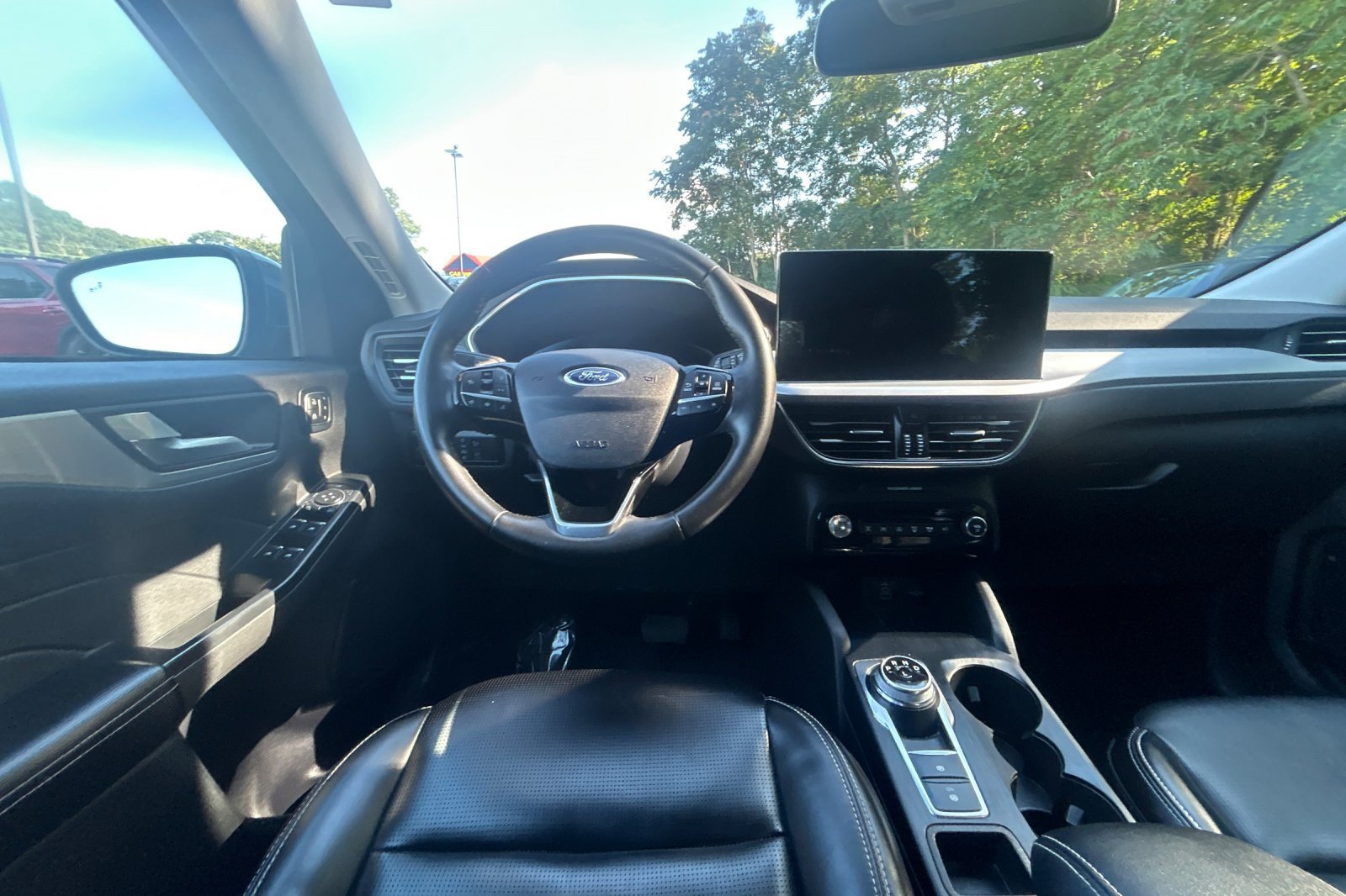 Used 2024 Ford Escape Platinum AWD/4WD image 14