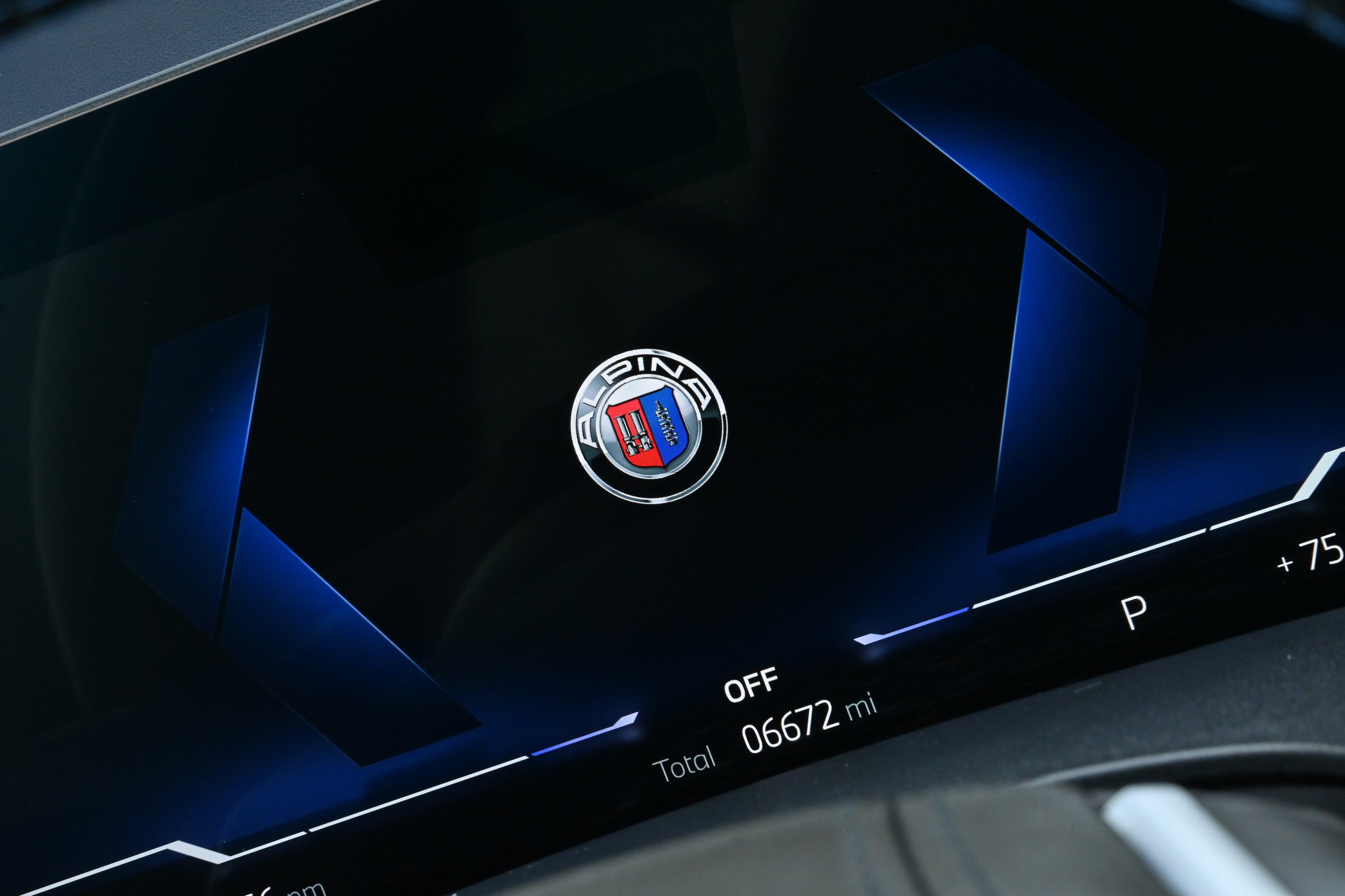 Used 2025 BMW ALPINA XB7 AWD/4WD image 26